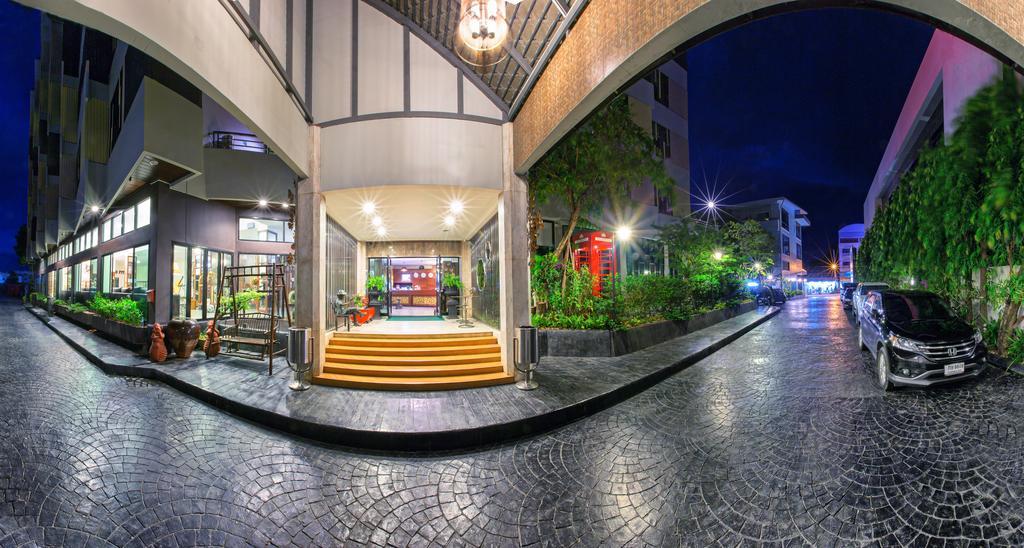 Soho Boutique Hotel Tak Exterior foto