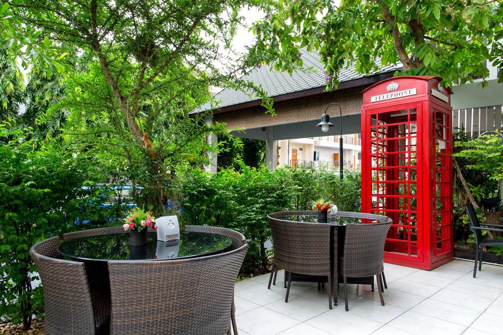 Soho Boutique Hotel Tak Exterior foto